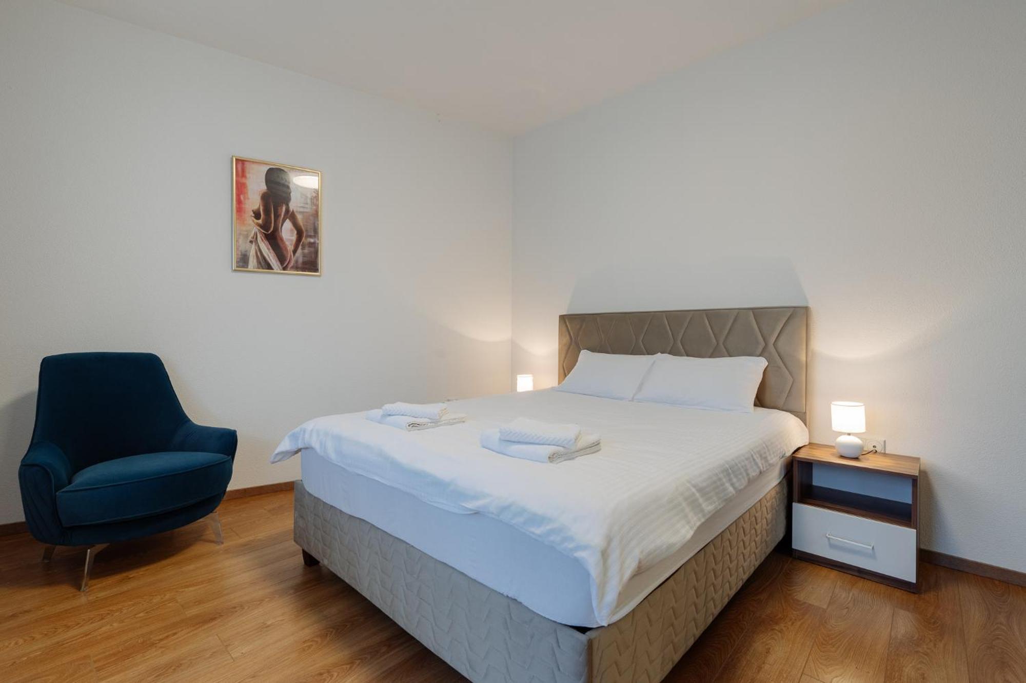 Apartman Square Trg プリイェドル エクステリア 写真
