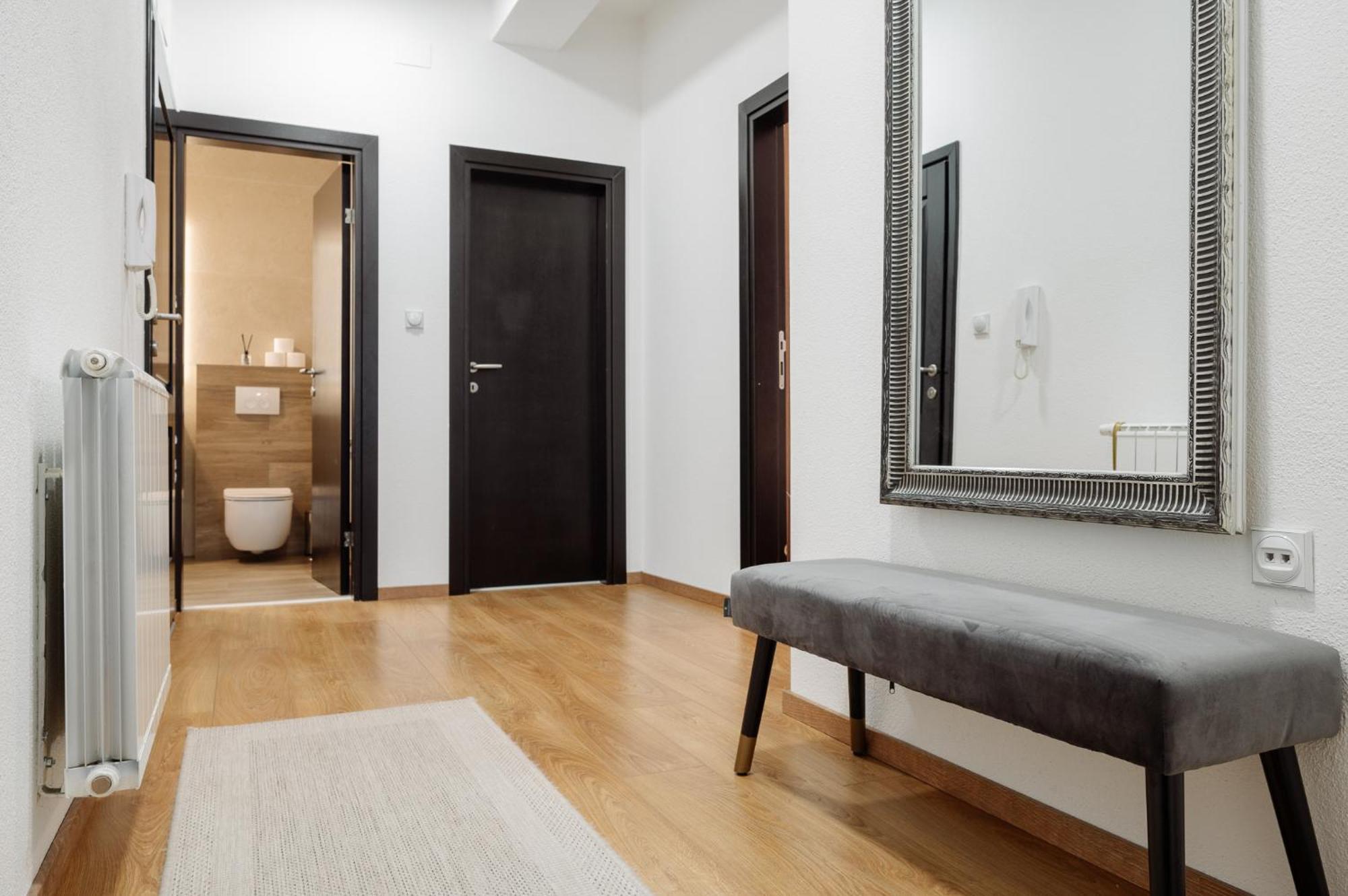 Apartman Square Trg プリイェドル エクステリア 写真